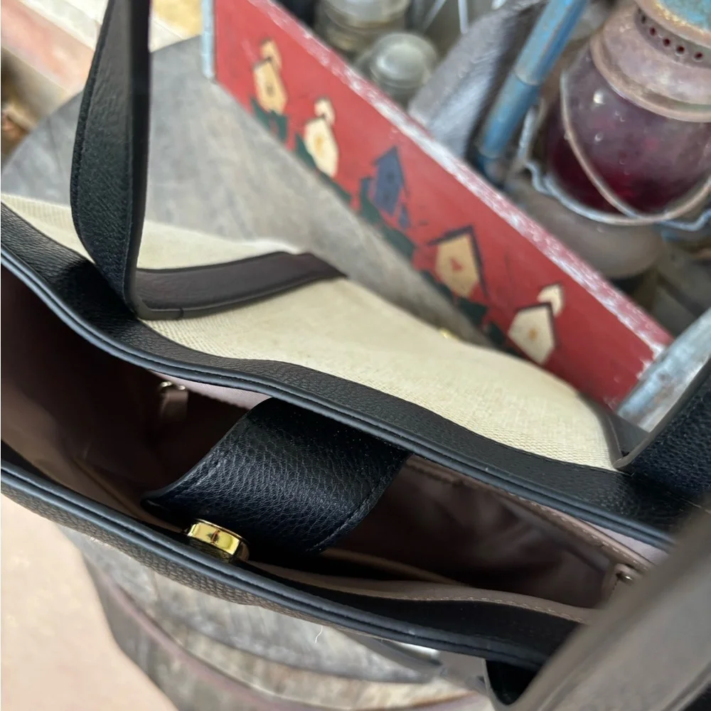 Landry Stylish Black and Cream Tote‎ Bag